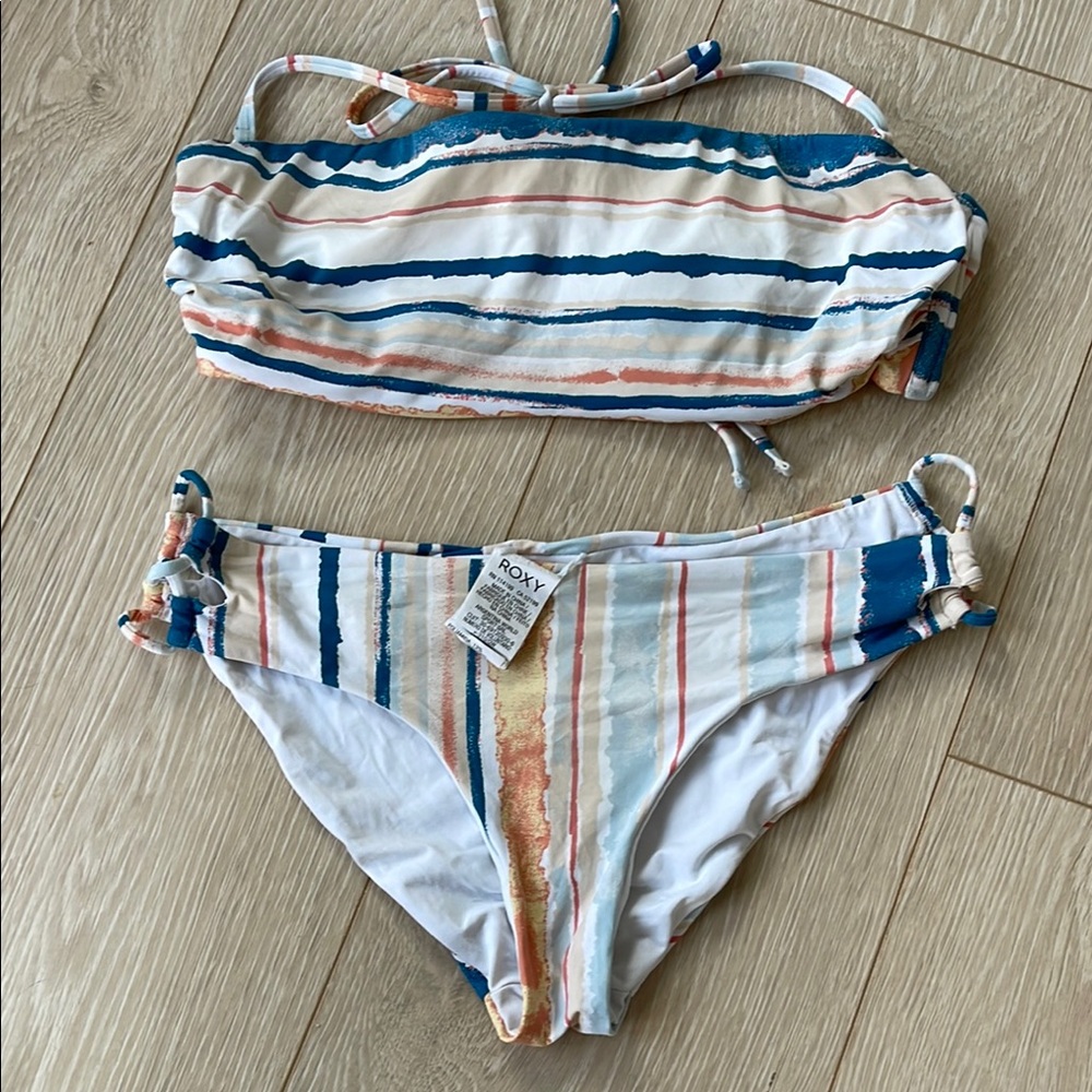 Roxy 2 Piece Swimsuit M/L